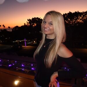 Meet your Posher, Lindsey